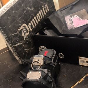 Demonia size 10 Women's black spiked platform sandals